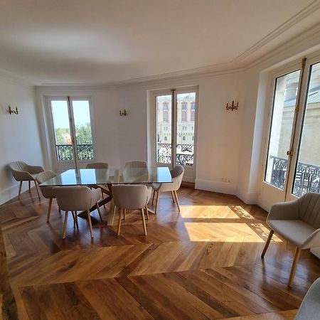 Face Chateau St Germain En Laye, Appartement 4 A 6 Personnes, 23 Min De Paris Champs-Elysees Сен-Жермен-ан-Ле Экстерьер фото
