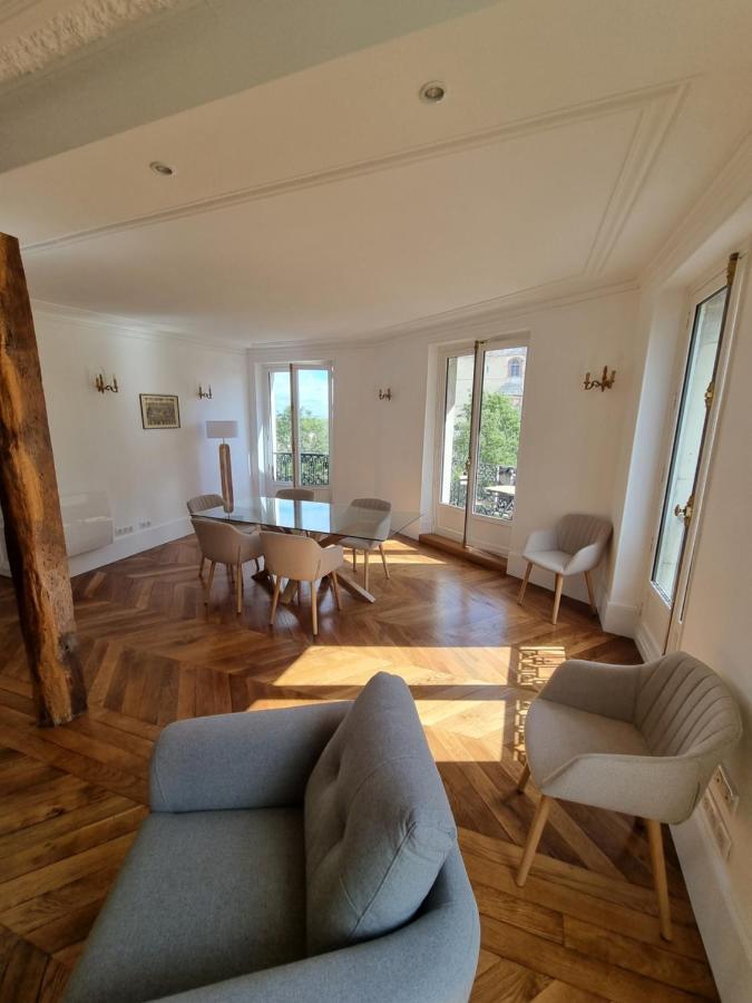 Face Chateau St Germain En Laye, Appartement 4 A 6 Personnes, 23 Min De Paris Champs-Elysees Сен-Жермен-ан-Ле Экстерьер фото
