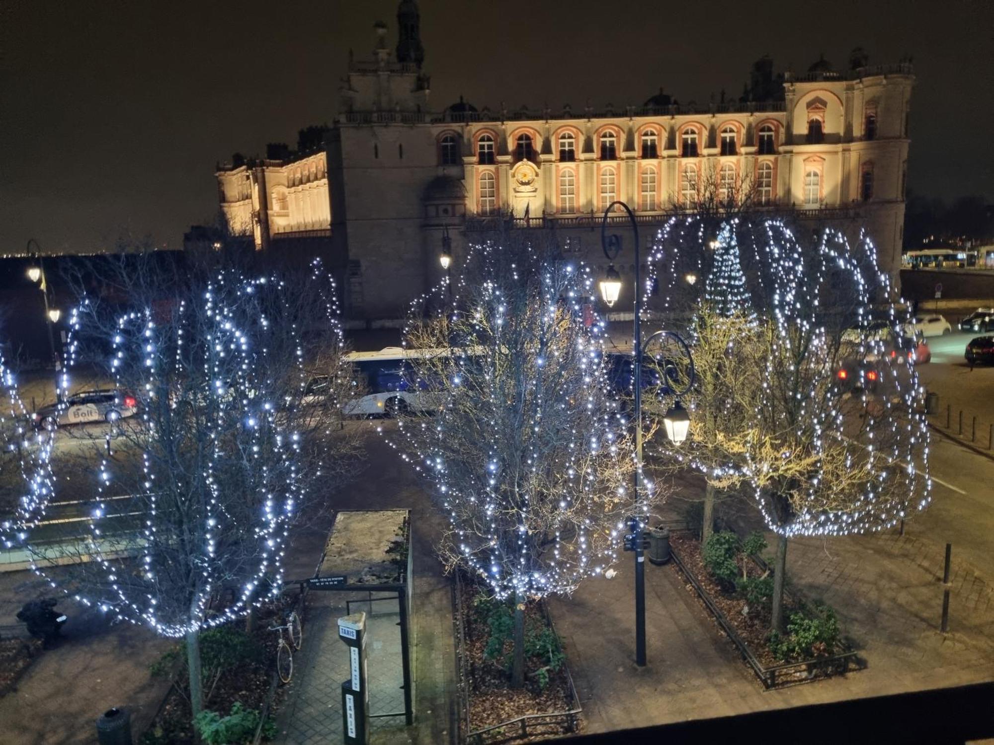 Face Chateau St Germain En Laye, Appartement 4 A 6 Personnes, 23 Min De Paris Champs-Elysees Сен-Жермен-ан-Ле Экстерьер фото