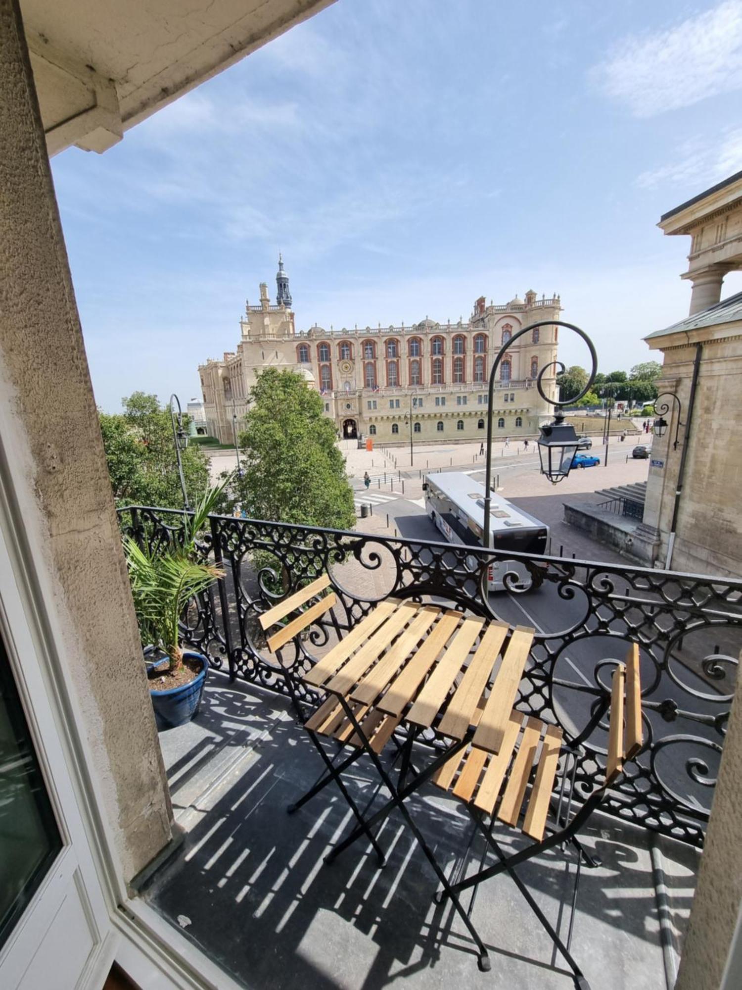 Face Chateau St Germain En Laye, Appartement 4 A 6 Personnes, 23 Min De Paris Champs-Elysees Сен-Жермен-ан-Ле Экстерьер фото